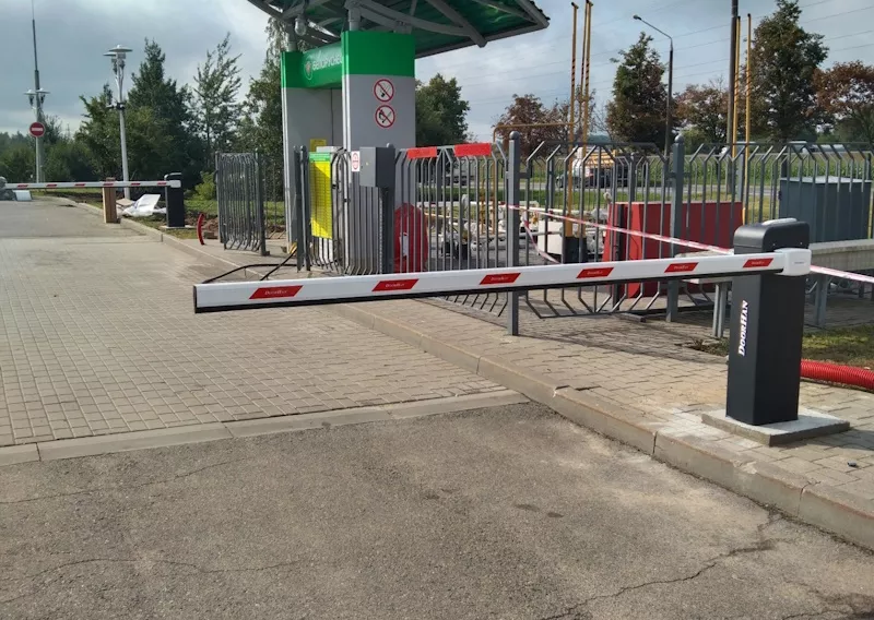 Преимущества установки шлагбаума на парковке: повышаем безопасность, порядок и эффективность